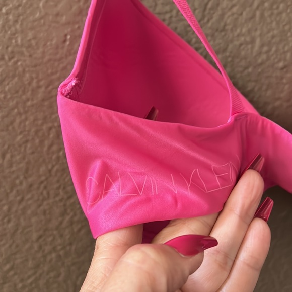 Calvin Klein pink push up bra - Picture 5 of 6
